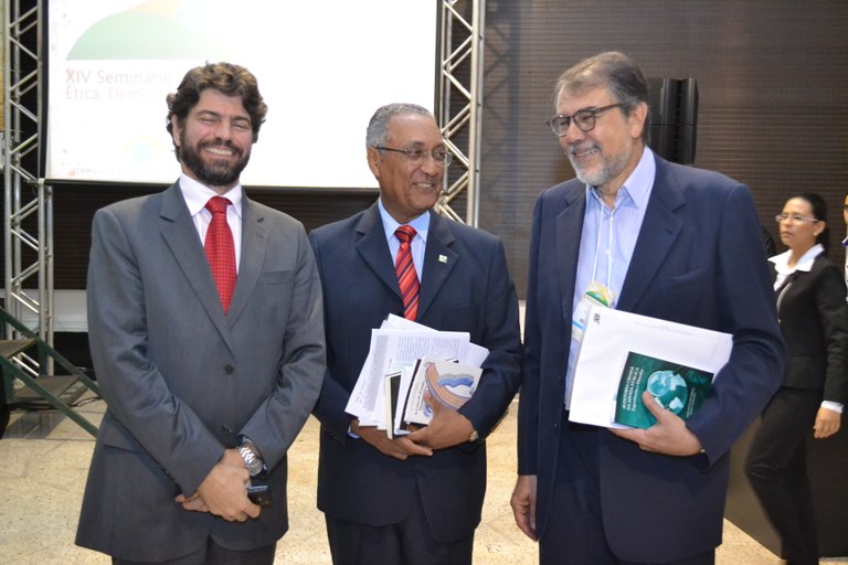 Fotos do XIV Seminário Internacional Ética na Gestão - 2013 Fotos do XIV Seminário Internacional Ética na Gestão - 2013