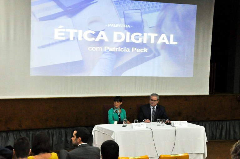 foto palestra digital dez.jpg foto palestra digital dez.jpg