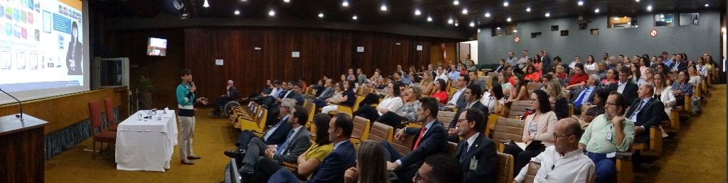 Foto palestra digital tres-.jpg