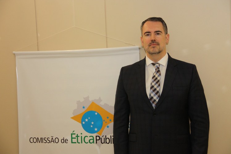 FOTO POSSE ANDRÉ TAVARES.jpg