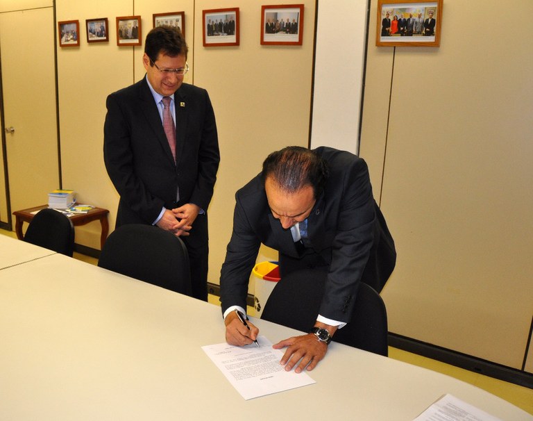 FOTO POSSE - CONSELHEIRO.jpg