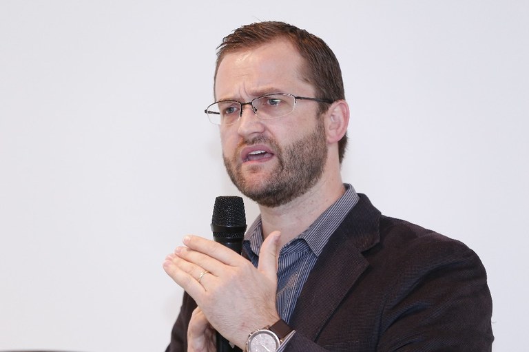 Prof Elsio Corá 2.JPG