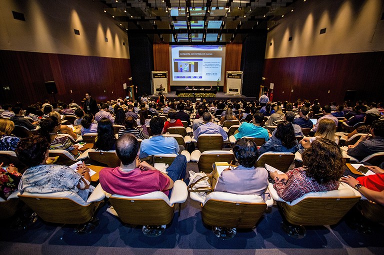 Foto do San Rogê 0435 copiar.jpg