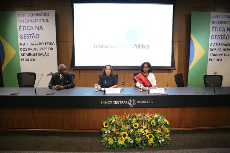 Seminário Internacional Seminário Internacional